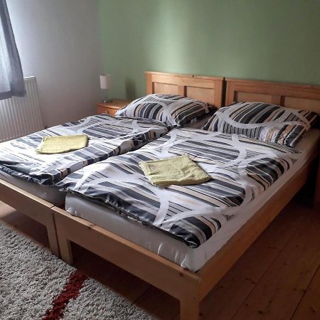 Penzion Na Strelnici Poděbrady Buitenkant foto