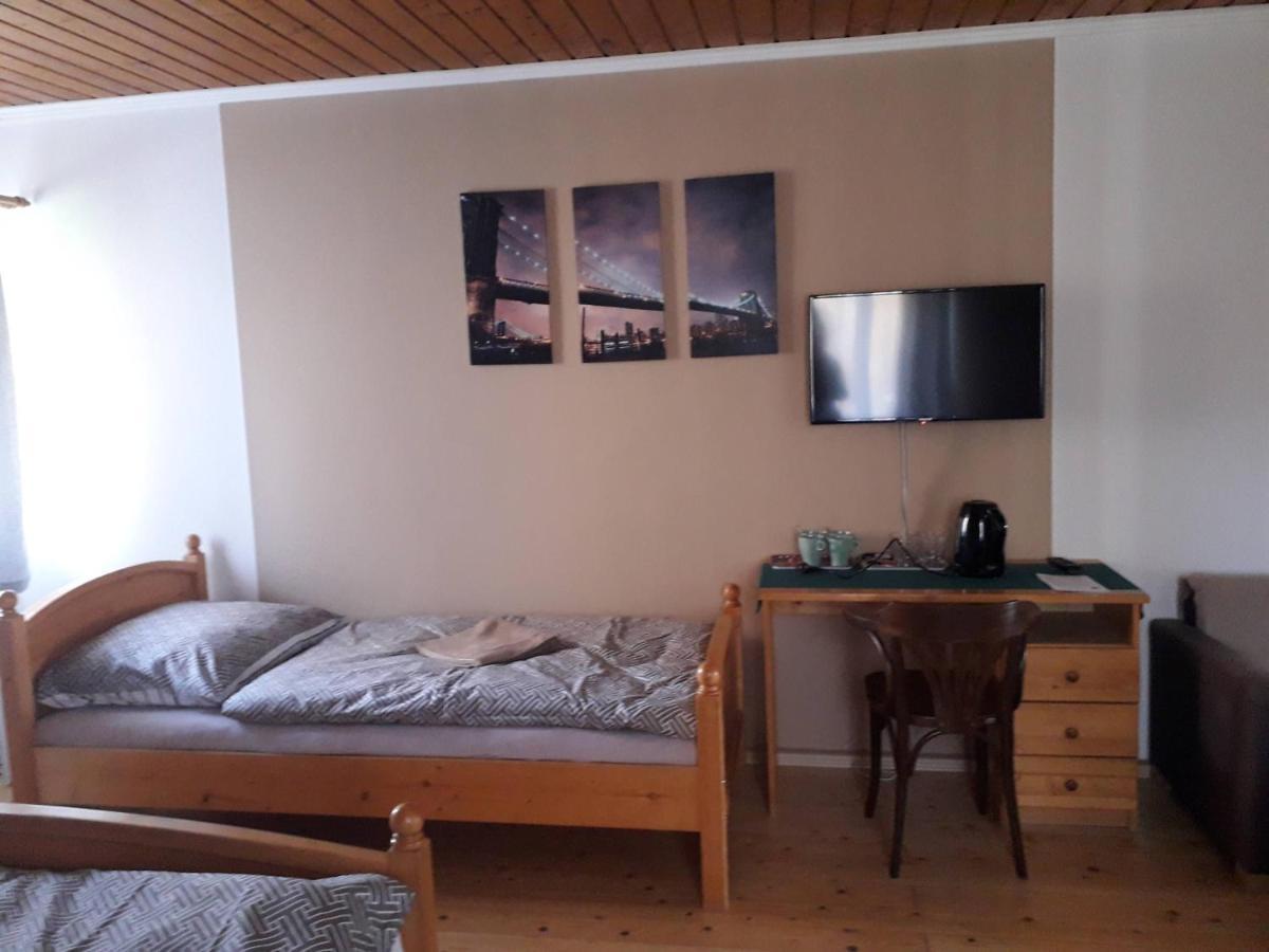 Penzion Na Strelnici Poděbrady Buitenkant foto